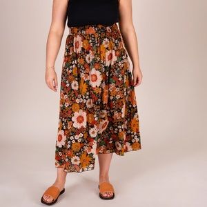 Natural Life | Soft Floral Lined Skirt | Size Small/Medium